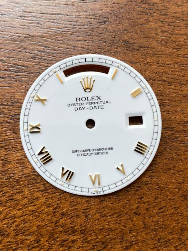 White Roman Dial